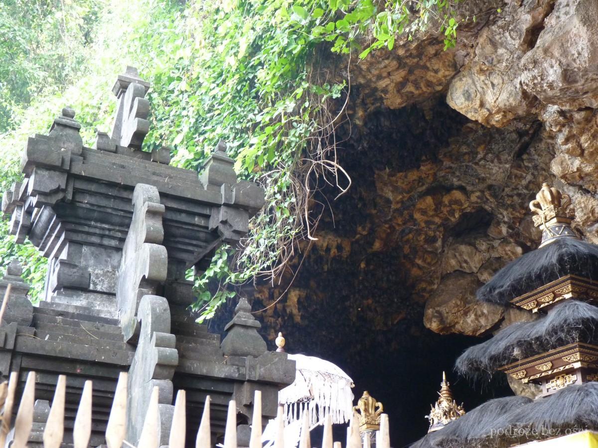 Nietoperze w Świątyni Goa Lawah