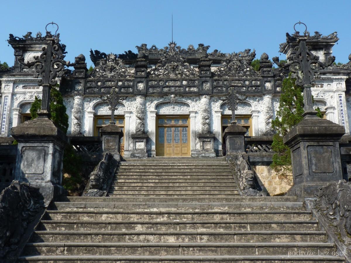 Thien Dinh palace