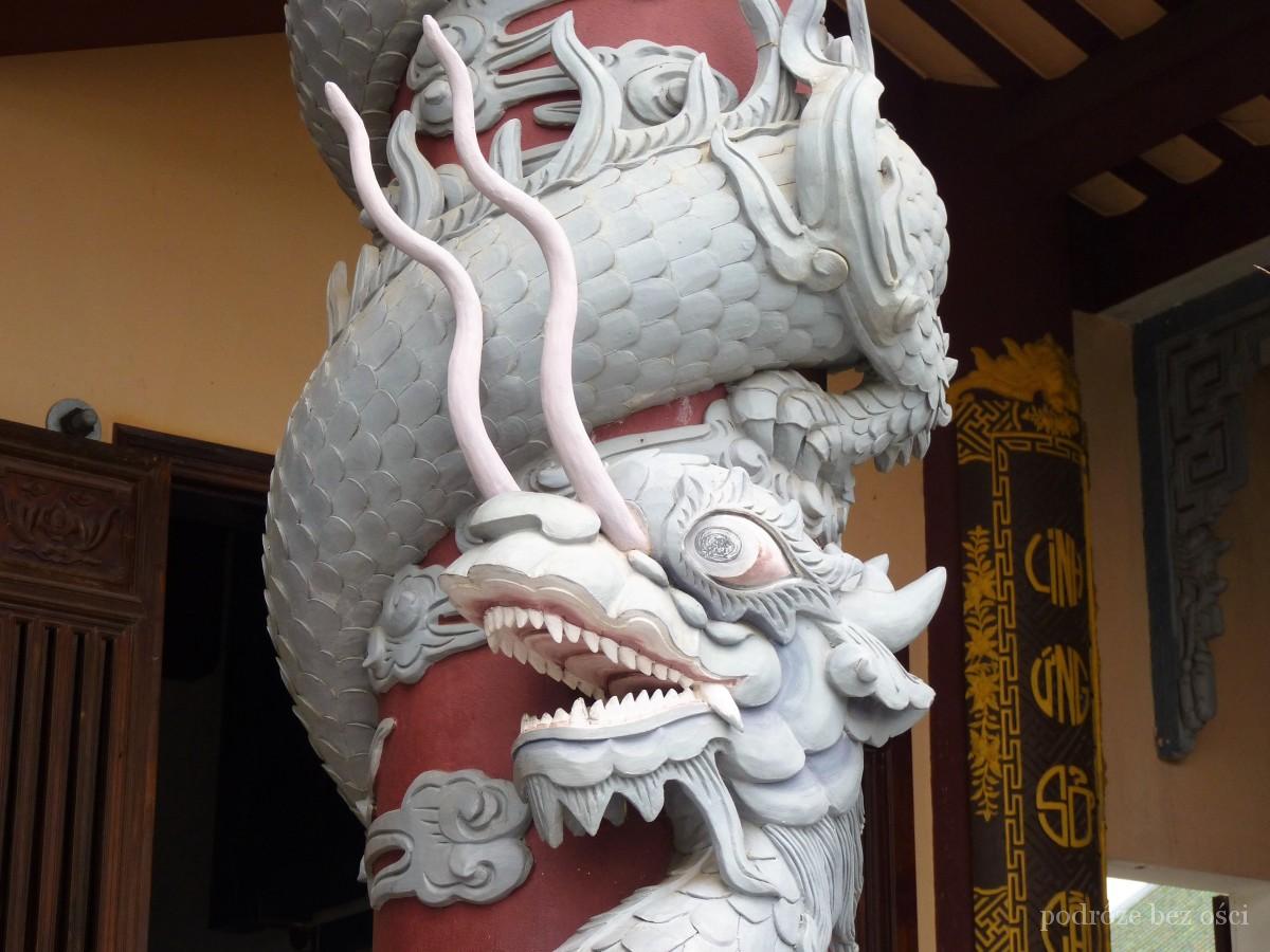 pagoda Linh Ung