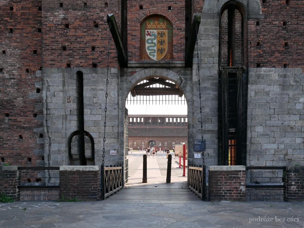 Zamek Sforzów Castello Sforzesco Milano Mediolan