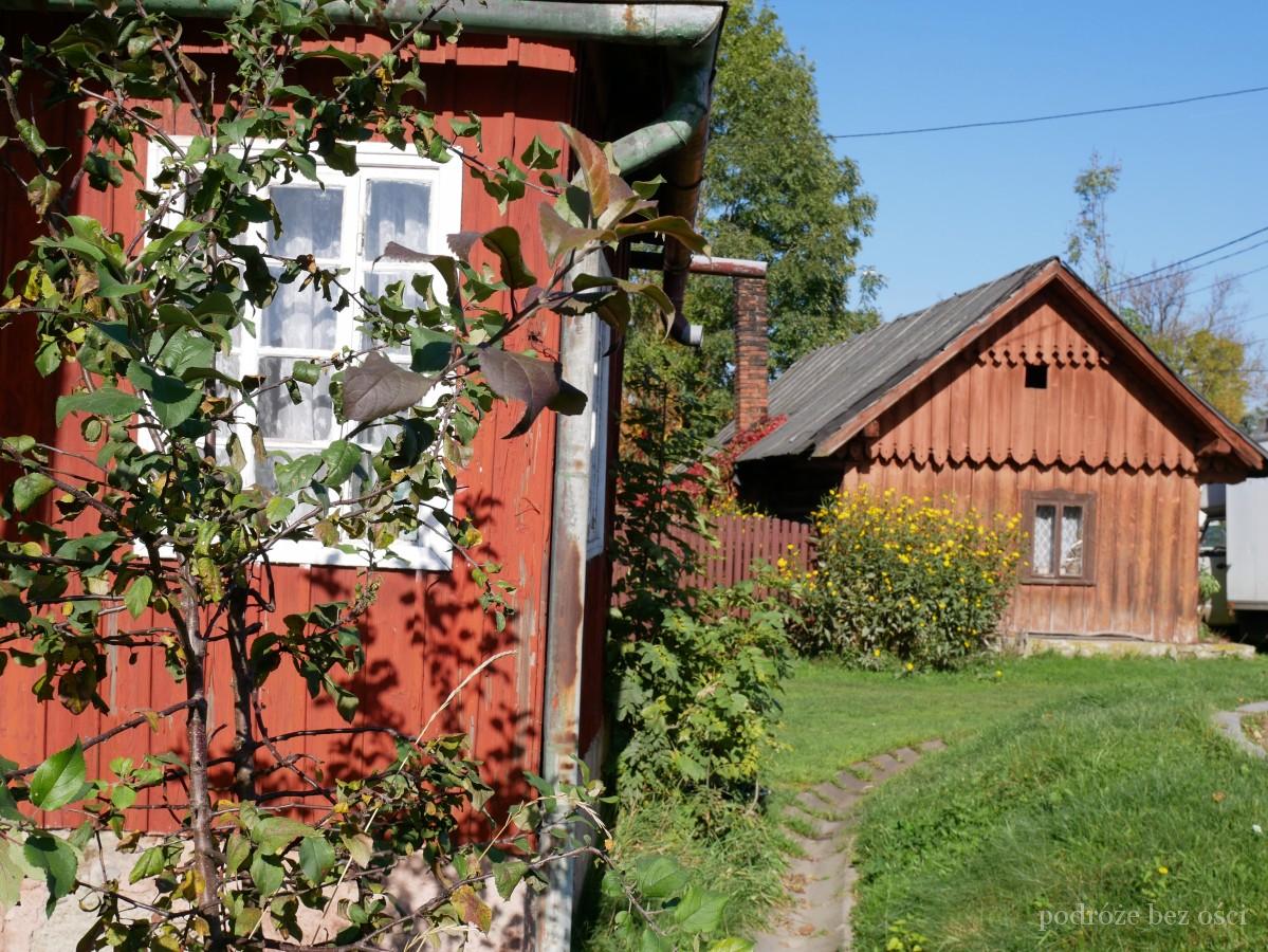 Milówka centrum stare zabytkowe domy w Milówce