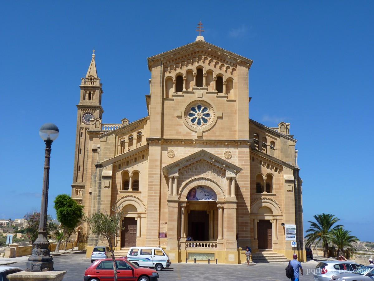 Sanktuarium, bazylika Najświętszej Marii Panny z Ta' Pinu w Għarb, Gharb, wyspa Gozo, Malta island (7) Għawdex