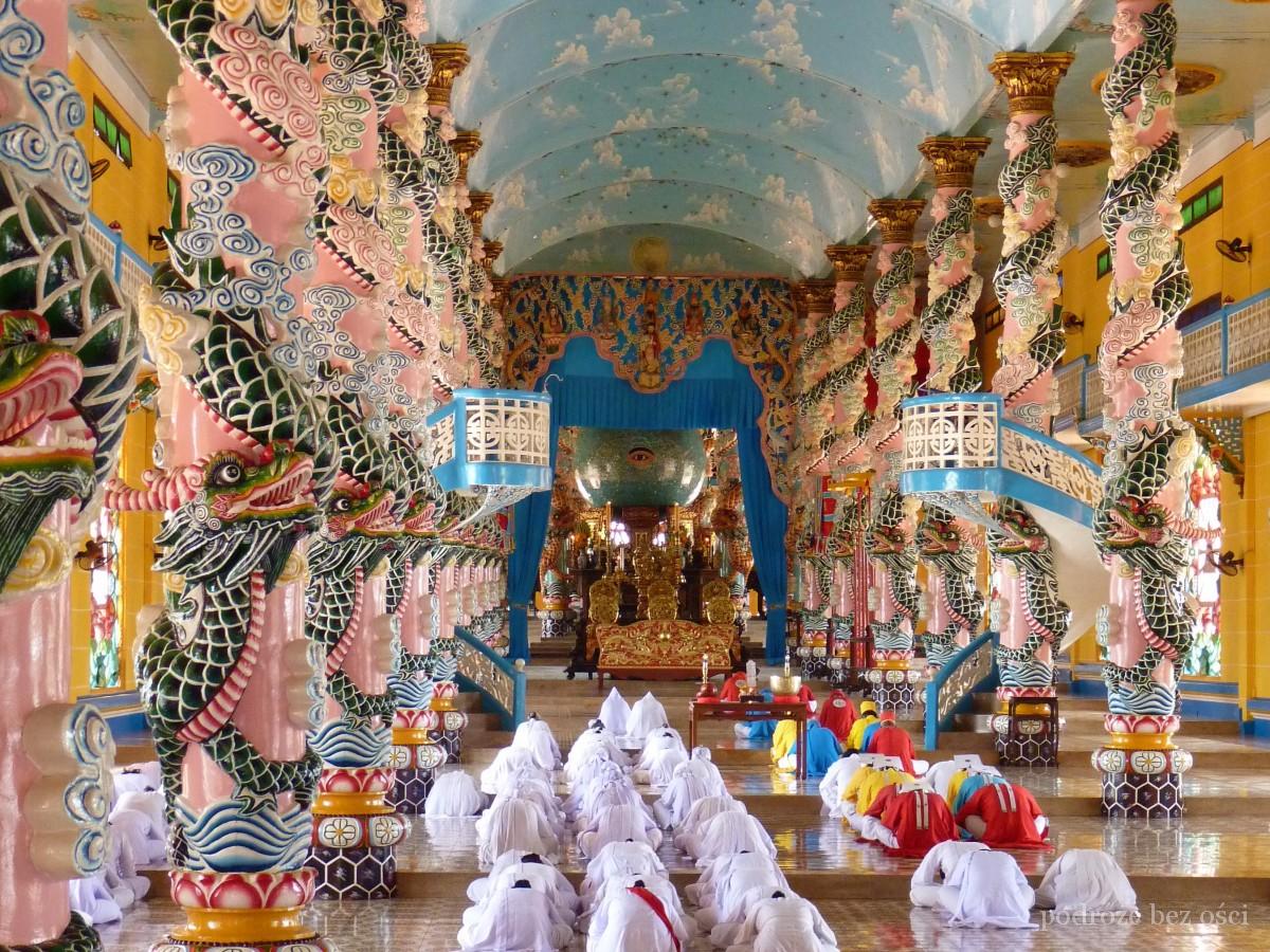 Świątynia Cao Dai w Tây Ninh, Cao Đài Temple, Tay Ninh, kaodaizm, Wietnam, Vietnam, Việt Nam (18)