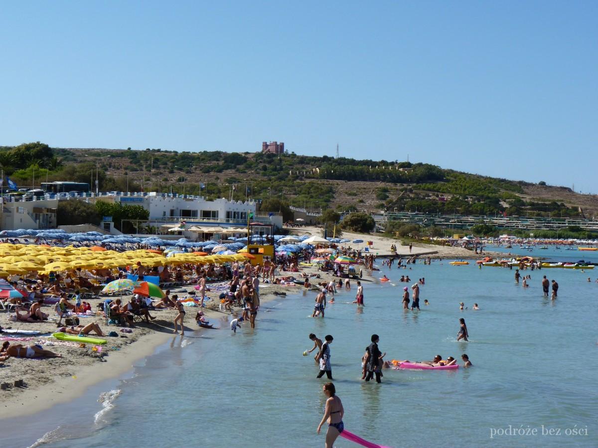 Piaszczysta plaża Mellieha Bay, Ghadira Bay, Malta