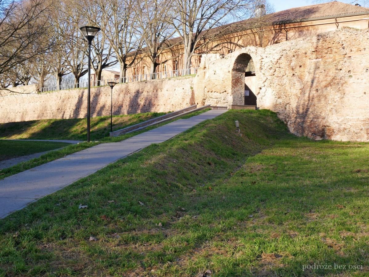 Mury miejskie, Ferrara, Włochy