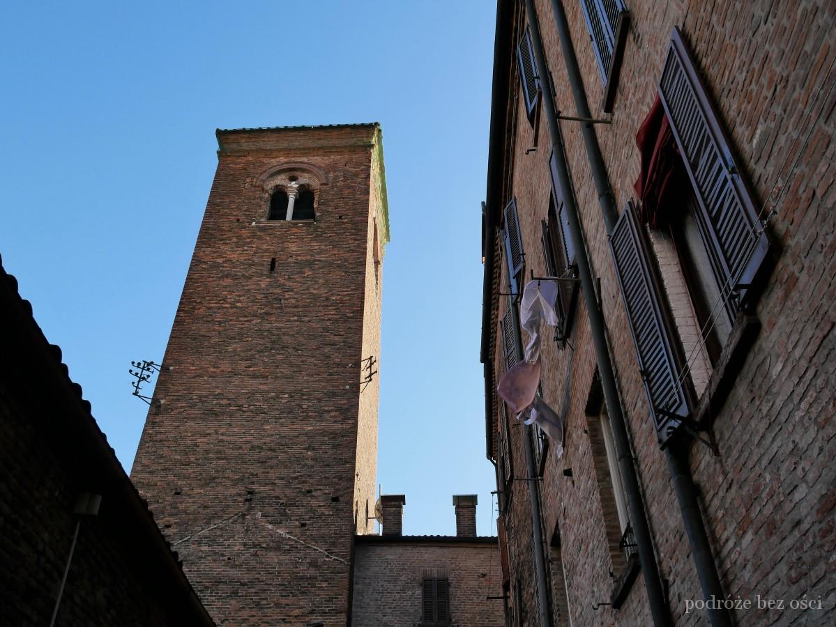 Średniowieczna dzielnica (Via delle Volte), Ferrara, Włochy
