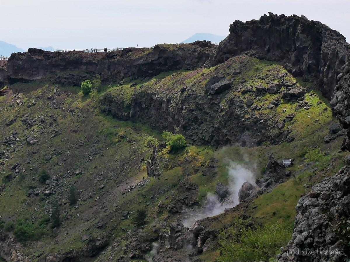 wezuwiusz wulkan krater wejscie szlak zwiedzanie wycieczka vesuvio wlochy (2)