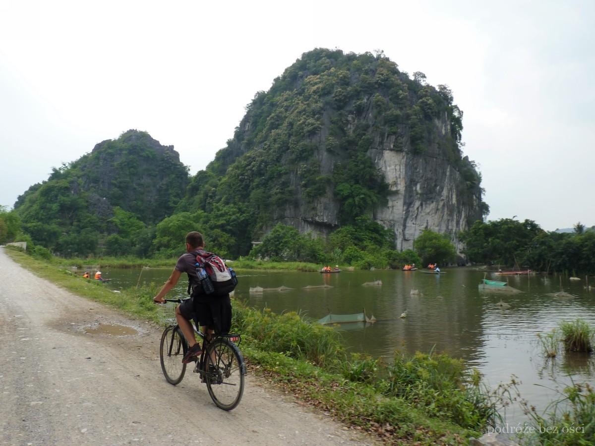 ninh binh tam coc trang an wycieczka jazda na rowerze wietnam viet nam zwiedzanie atrakcje