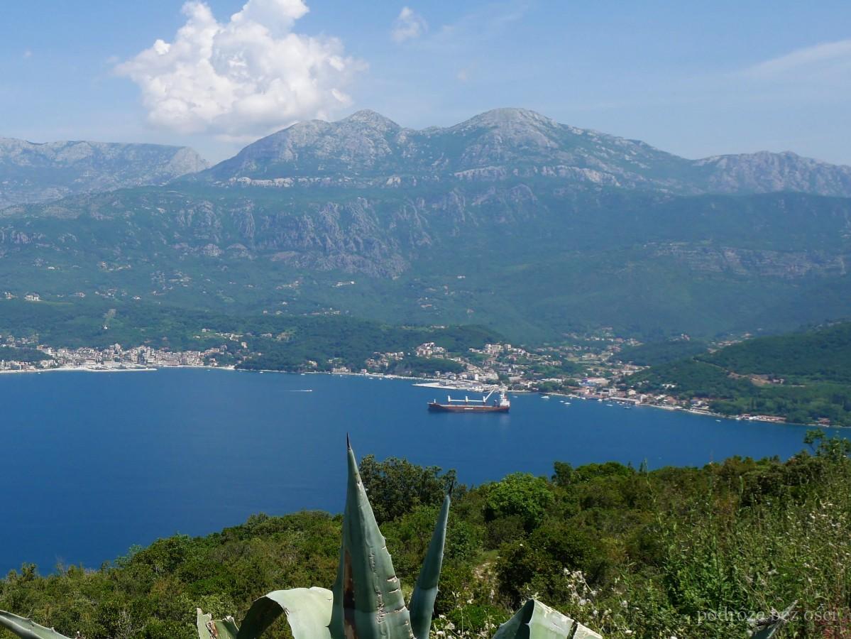 lustica polwysep zatoka kotorska boka atrakcje co warto zwiedzic zobaczyc przewodnik czarnogora montenegro crna gora