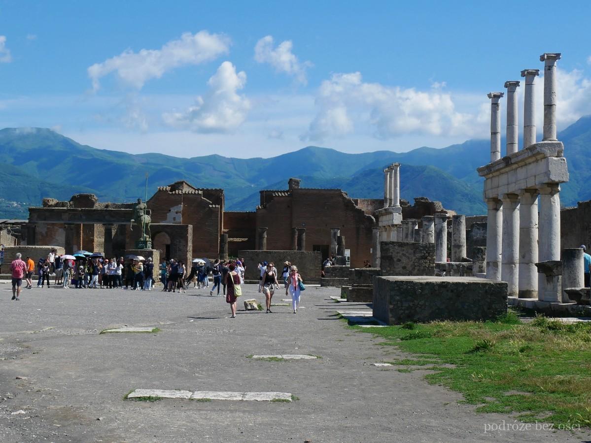 forum foro civile de pompei pompeje zwiedzanie atrakcje co warto zobaczyc wlochy pompeii 