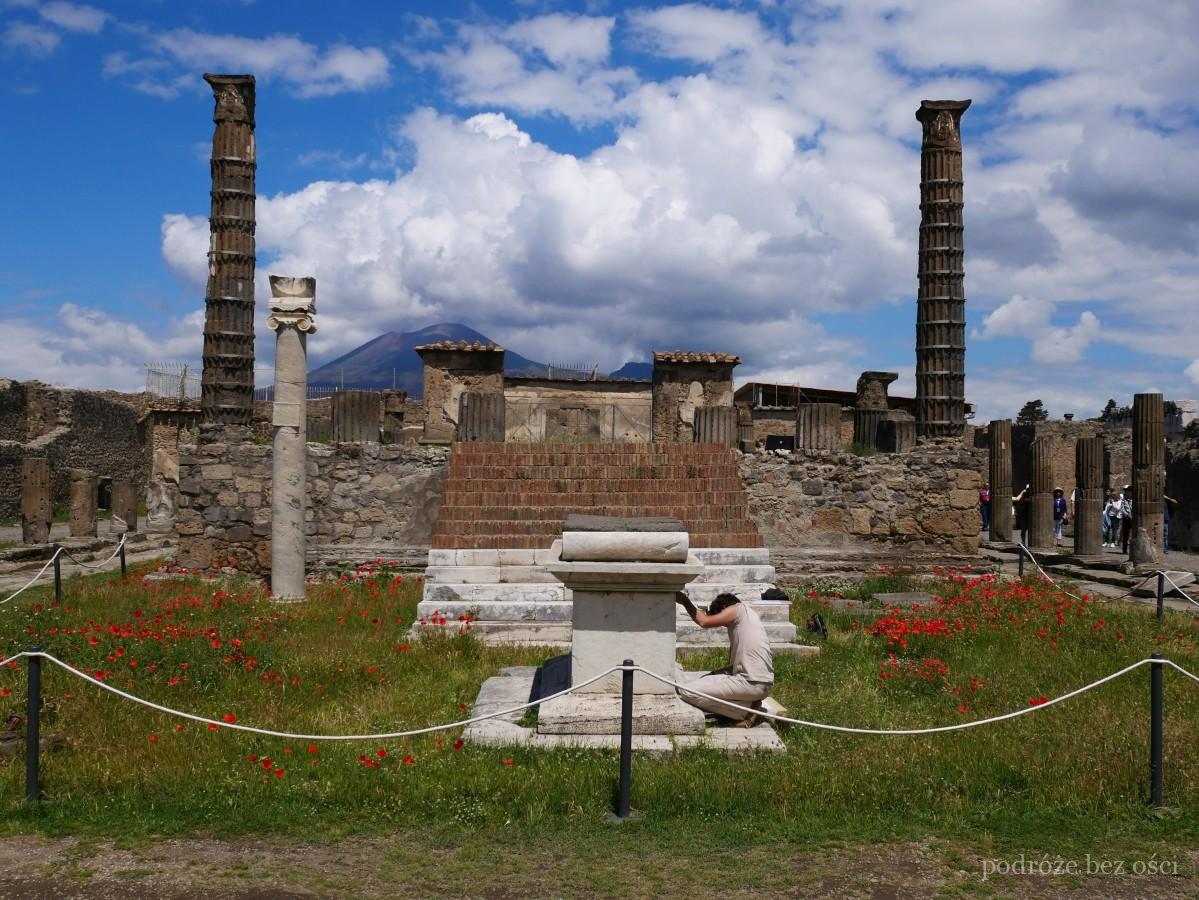 swiatynia apollina pompeje zwiedzanie atrakcje co warto zobaczyc wlochy pompeii pompei