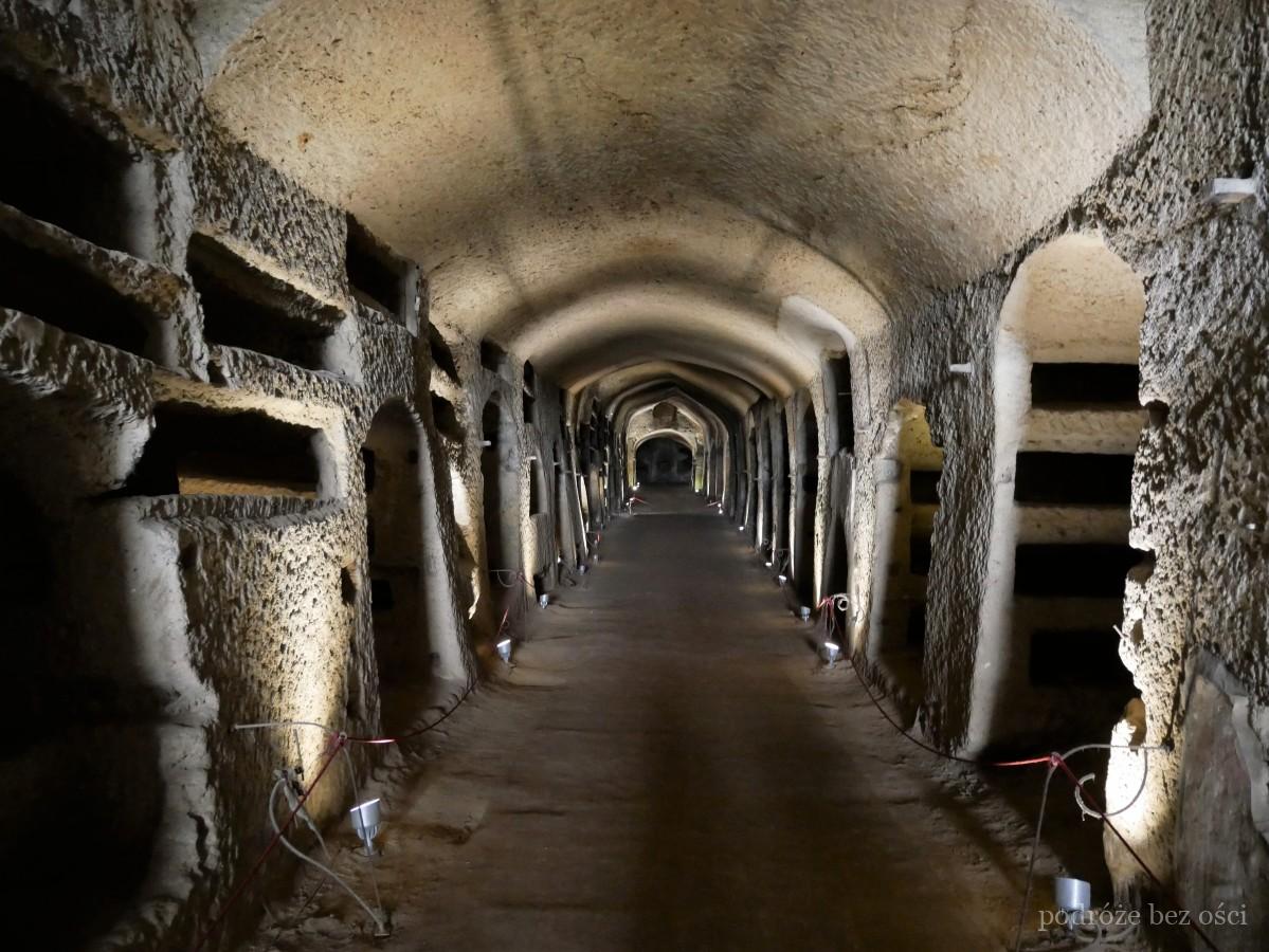katakumby catacombe di san gennaro neapol atrakcje zwiedzanie co warto zobaczyc przewodnik na weekend wlochy napoli naples