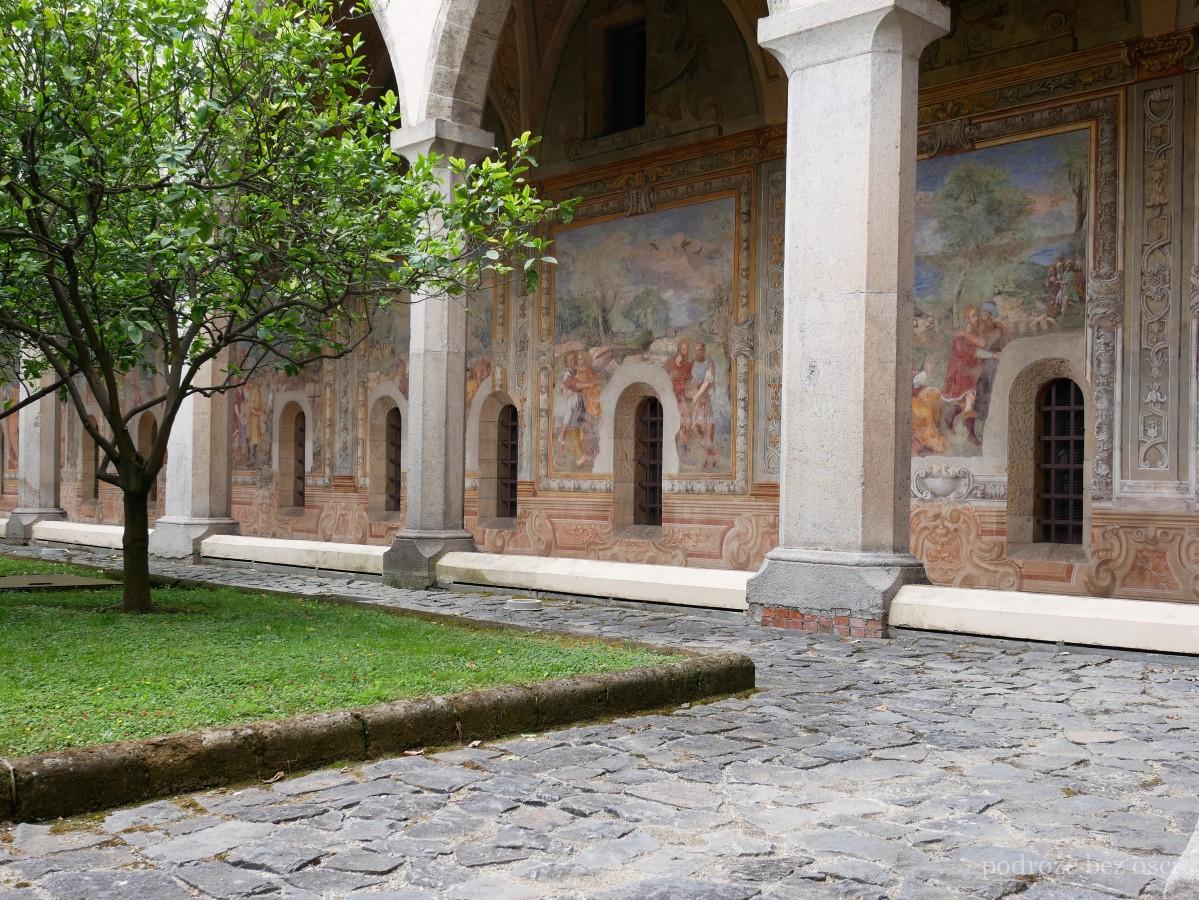 klasztor swietej klary monastero di santa chiara neapol atrakcje zwiedzanie co warto zobaczyc przewodnik na weekend wlochy napoli naples