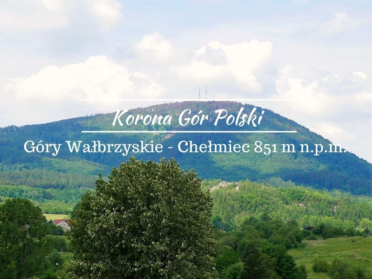 Chełmiec to drugi najwyższy szczyt Gór Wałbrzyskich należący do Korony Gór Polski. Jak wejść na Chełmiec? Opis szlaku z Wałbrzycha Biały Kamień