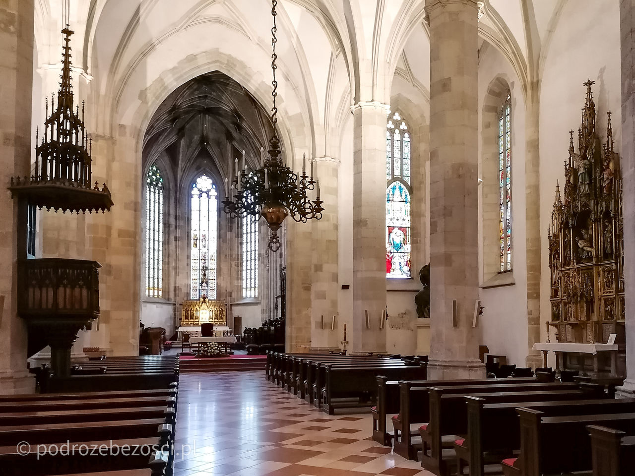 katedra swietego marcina bratyslawa atrakcje co warto zobaczyc zwiedzic w bratyslawie stolica slowacji na weekend przewodnik