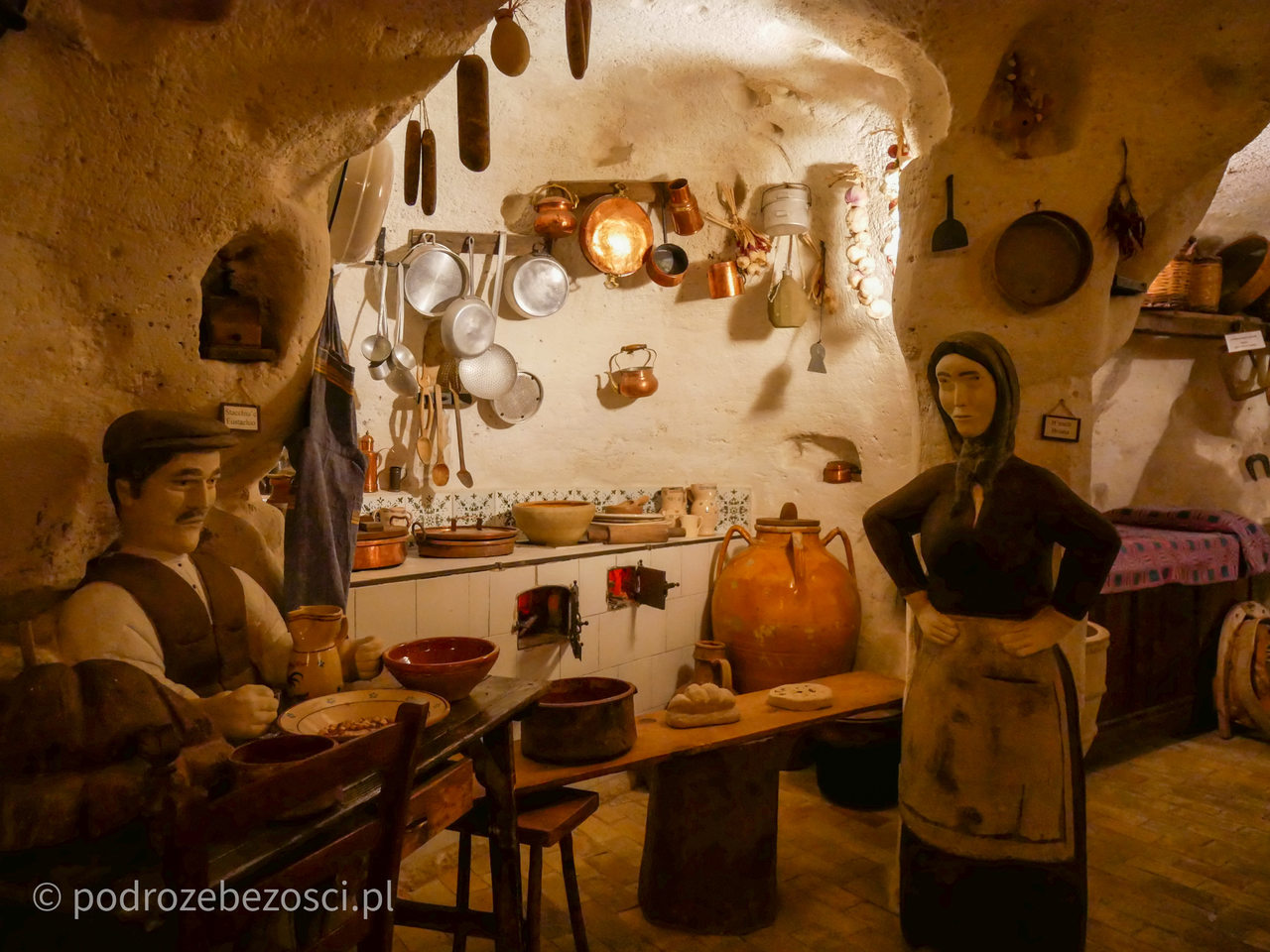 casa grotta matera sassi di sasso atrakcje zwiedzanie co warto zobaczyc w materze przewodnik wlochy 