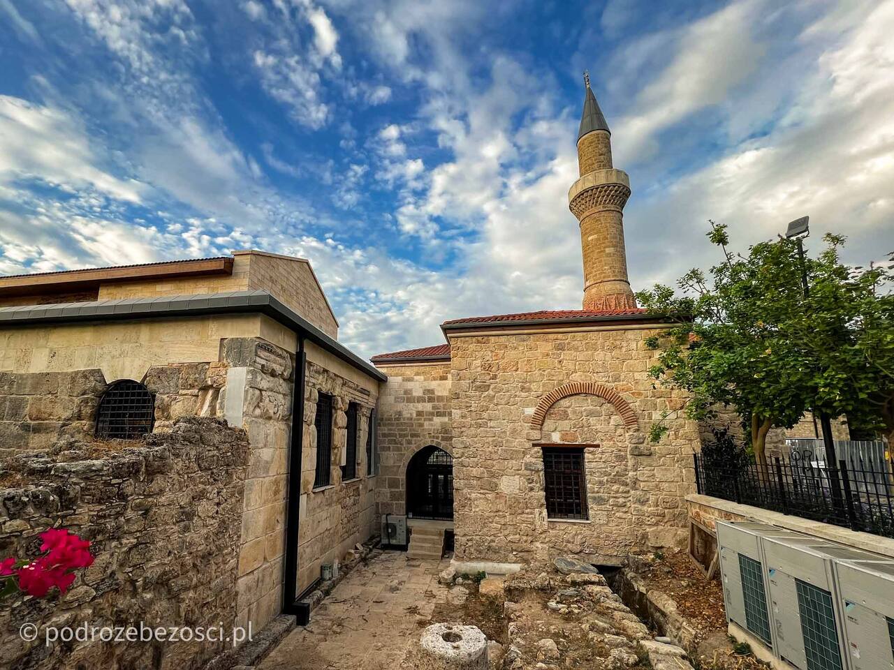 kaleici stare miasto antalya atrakcje co warto zobaczyc zwiedzic w antalyi turcja przewodnik wakacje 