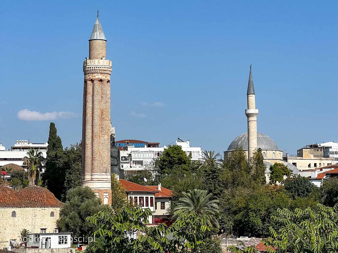 minaret yivli antalya atrakcje co warto zobaczyc zwiedzic w antalyi turcja przewodnik wakacje 