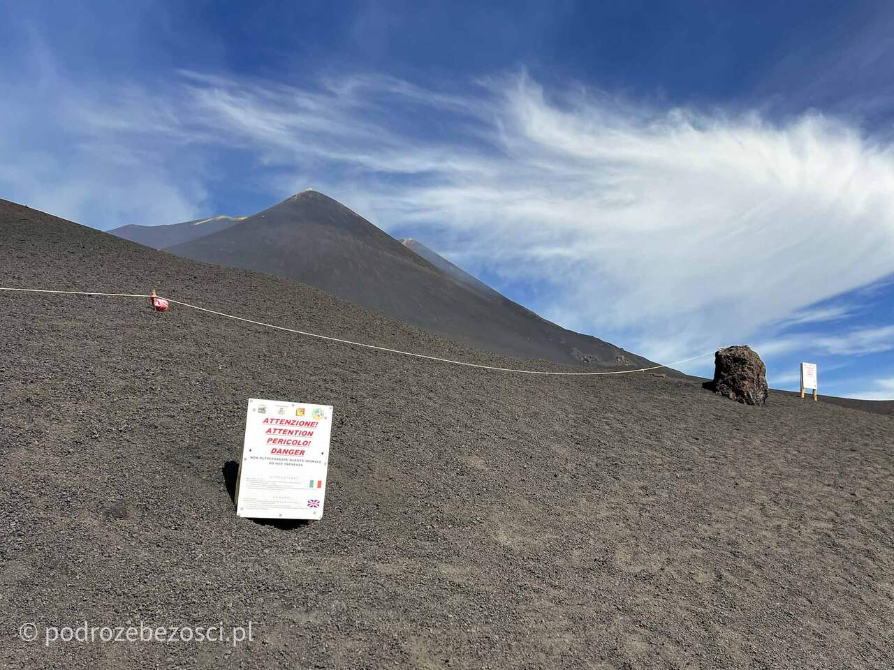 etna czy zwiedzanie jest bezpieczne jak wejsc na wlasna reke trekking sycylia wlochy 