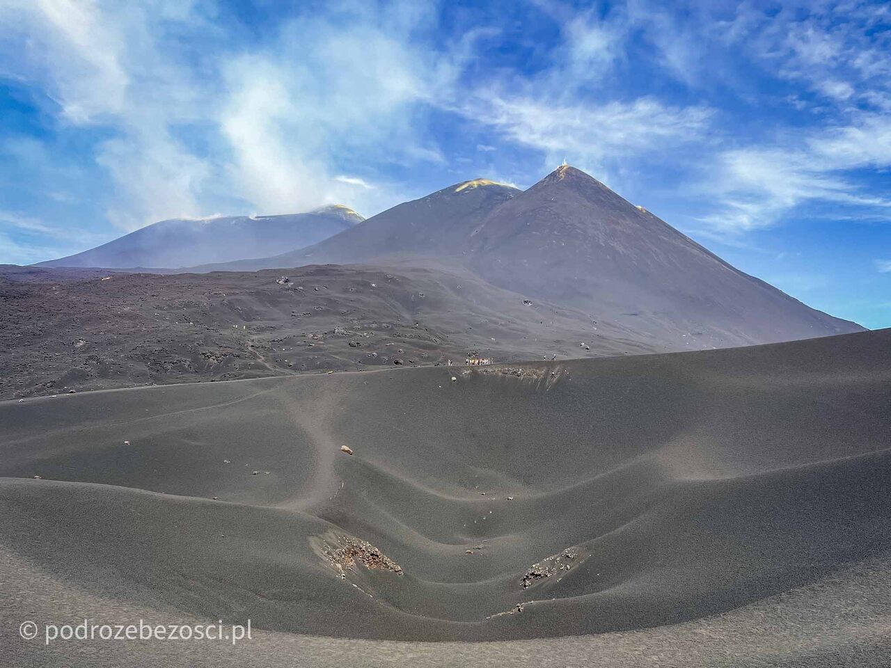 etna wulkan zwiedzanie jak wejsc na wlasna reke trekking torre del filosofo sycylia wlochy 