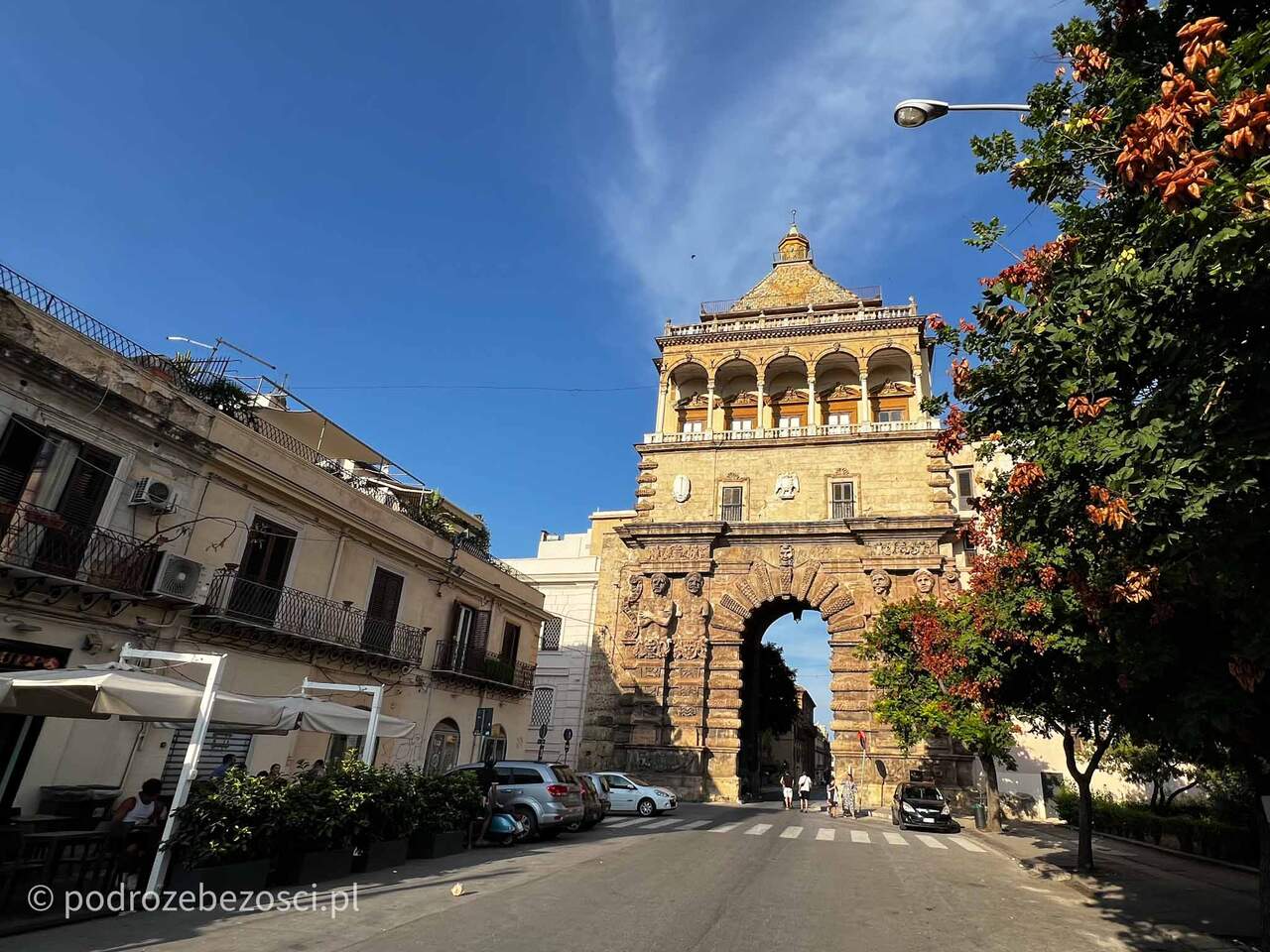 porta nuova palermo atrakcje co warto zobaczyc zwiedzic w palermo sycylia wlochy przewodnik plaza noclegi mapa