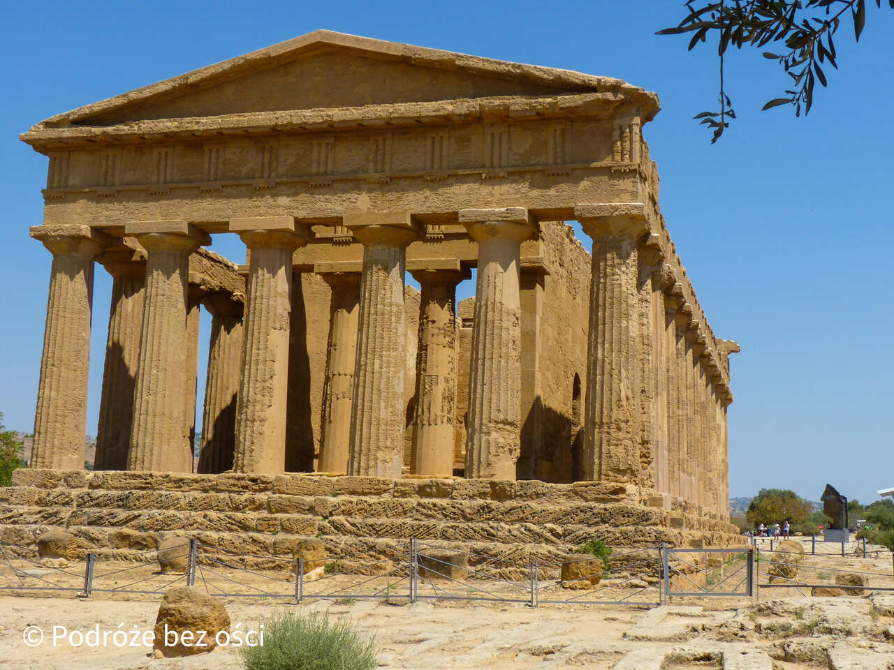 agrigento dolina swiatyn sycylia atrakcje co warto zobaczyc zwiedzic w sycylii wlochy przewodnik mapa pogoda noclegi 