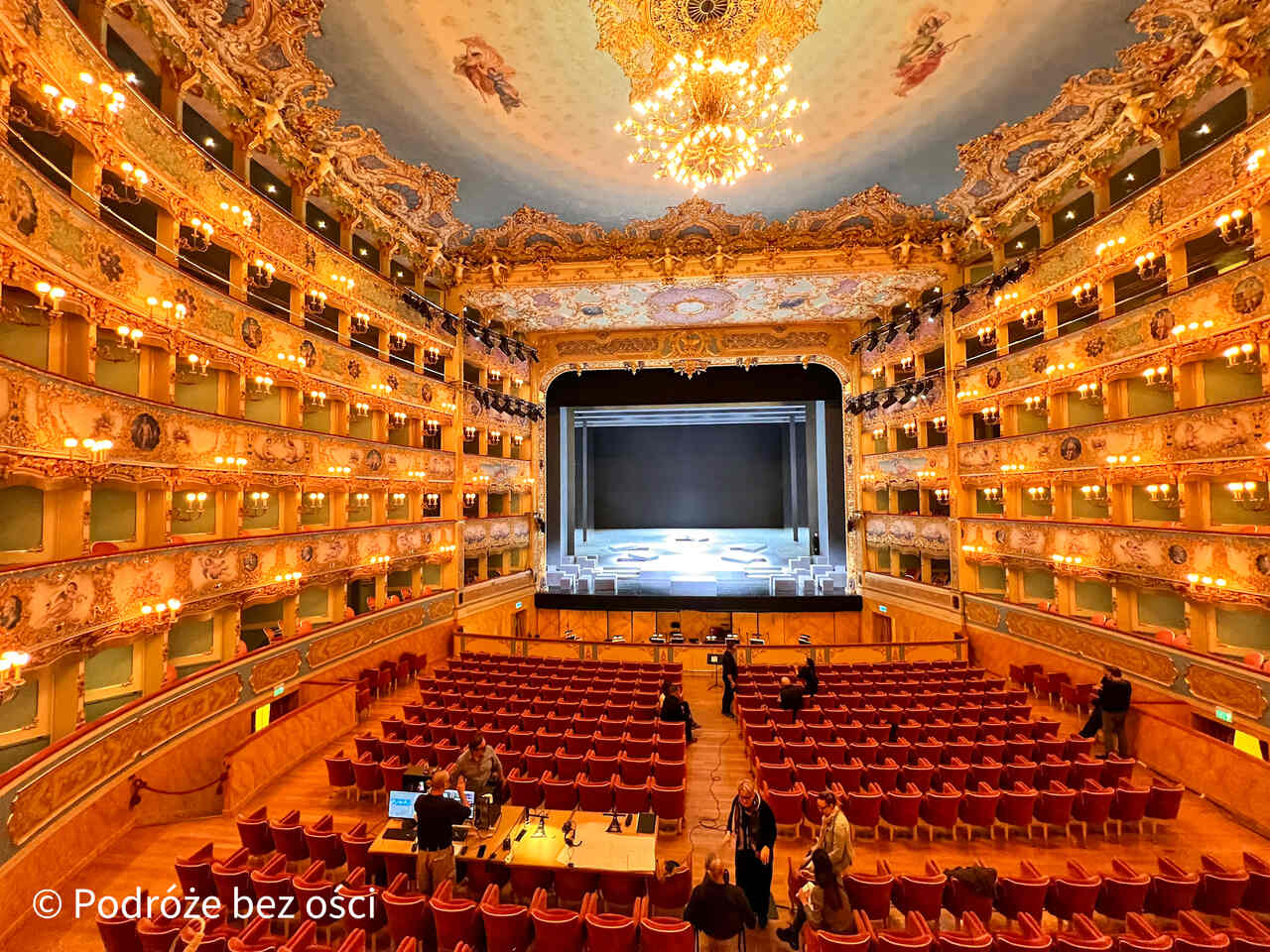 teatro la fenice wenecja atrakcje co warto zobaczyc zwiedzic w wenecji wlochy przewodnik mapa pogoda noclegi venezia