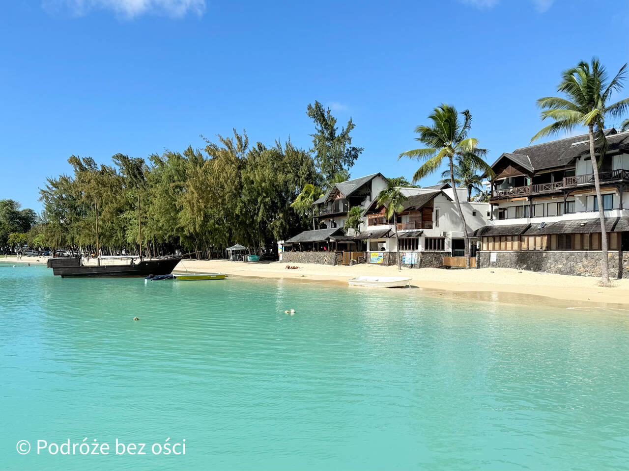 grand bay baie mauritius atrakcje co warto zobaczyc zwiedzic na mauritiusie przewodnik plaze wakacje