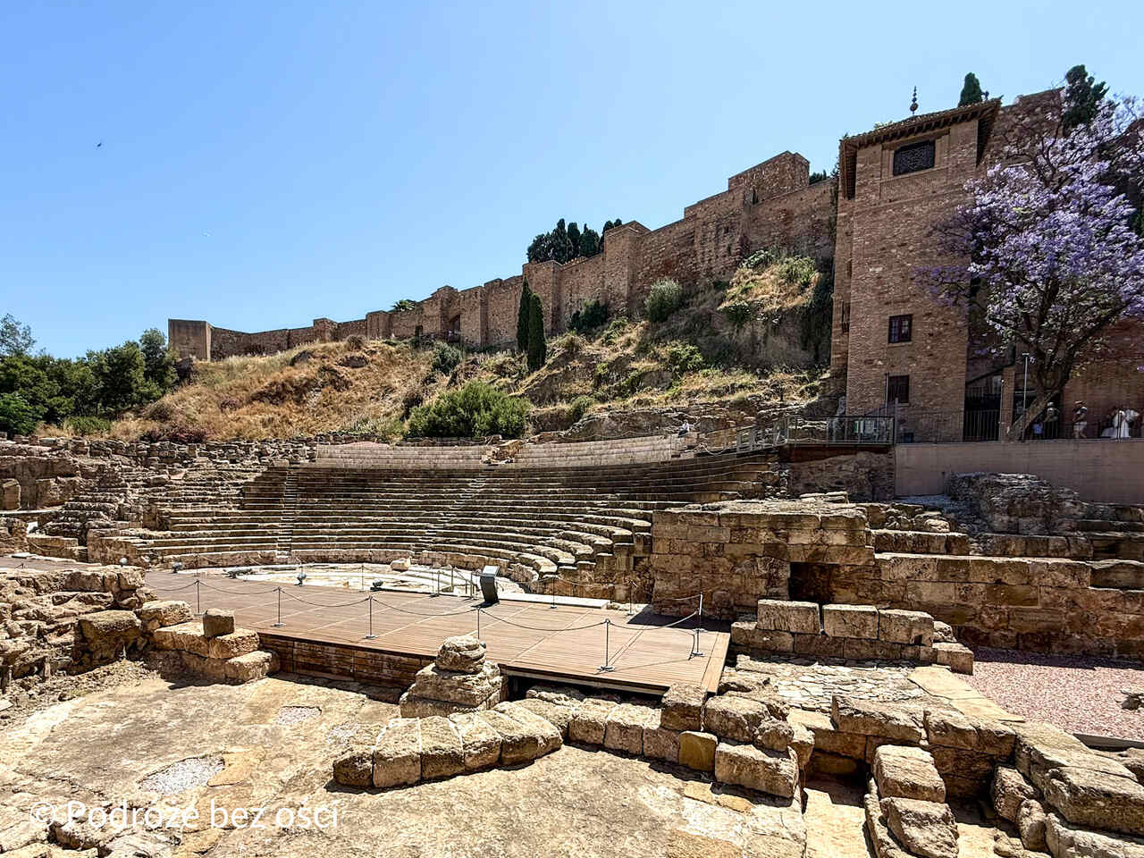 teatr-rzymski-malaga-atrakcje-co-warto-zobaczyc-zwiedzanie-malagi teatr-rzymski-malaga-atrakcje-co-warto-zobaczyc-zwiedzanie-malagi