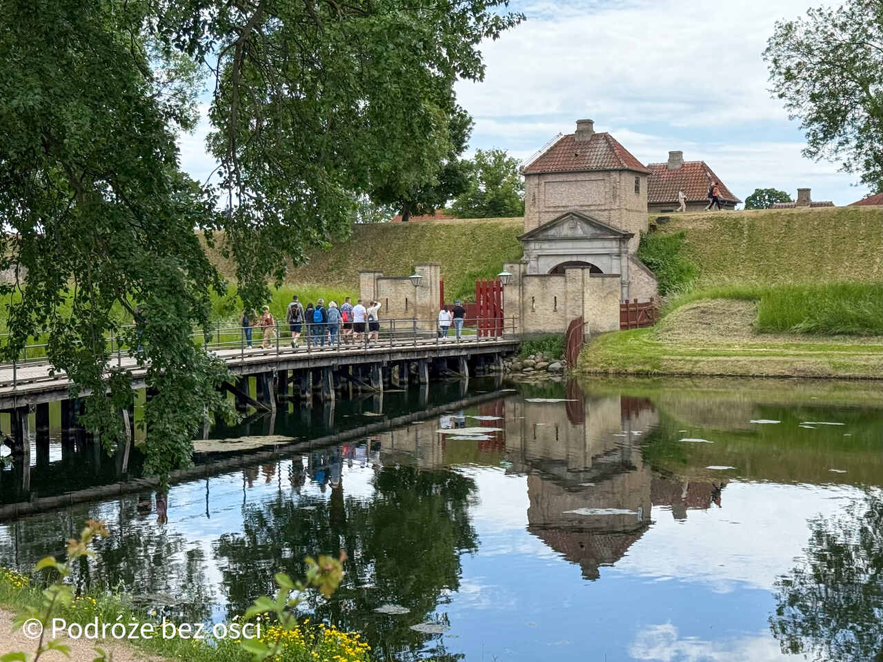 Kastellet, gwiaździsta twierdza w Kopenhadze widziana z wału Kastellet, gwiaździsta twierdza w Kopenhadze